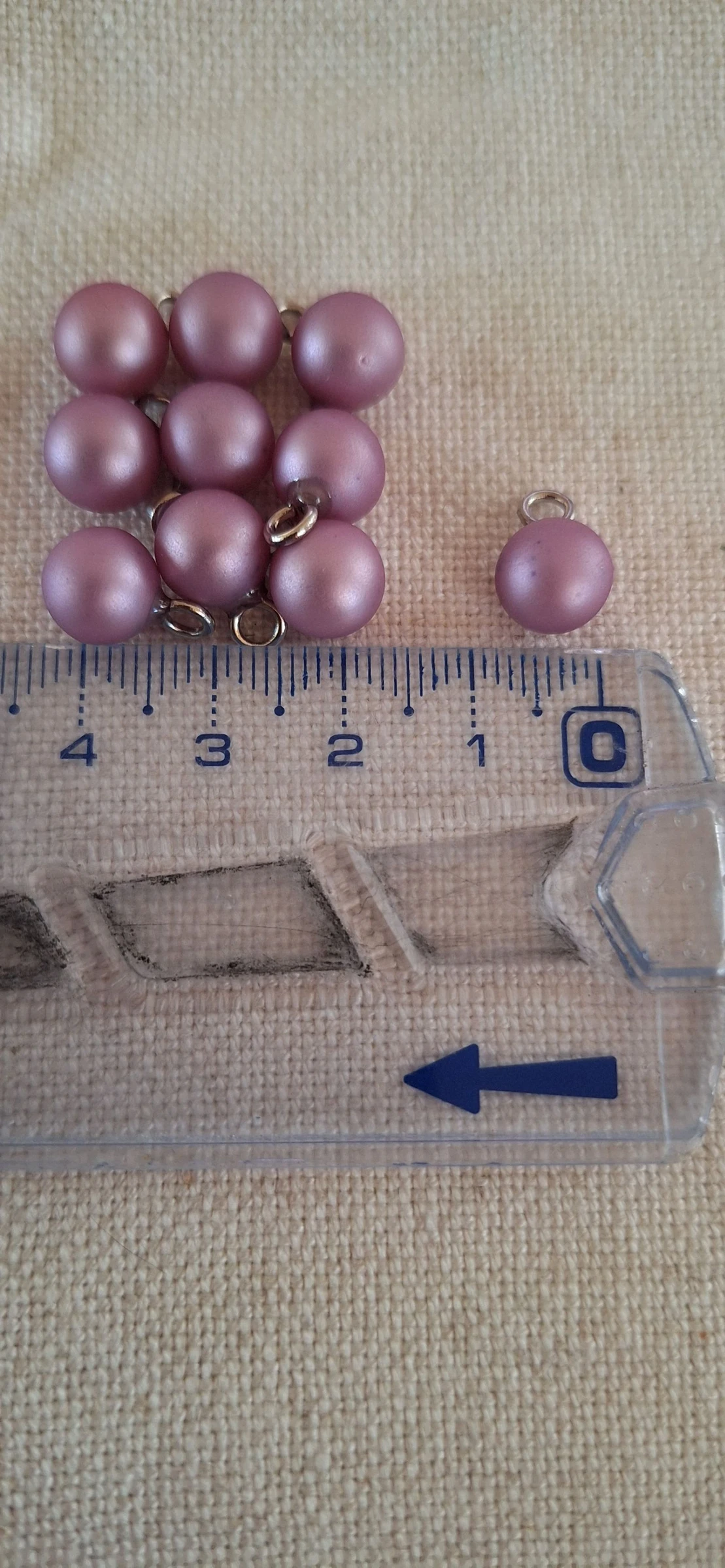 10 boutons 7 mm à coudre imitation perles de culture lilas 